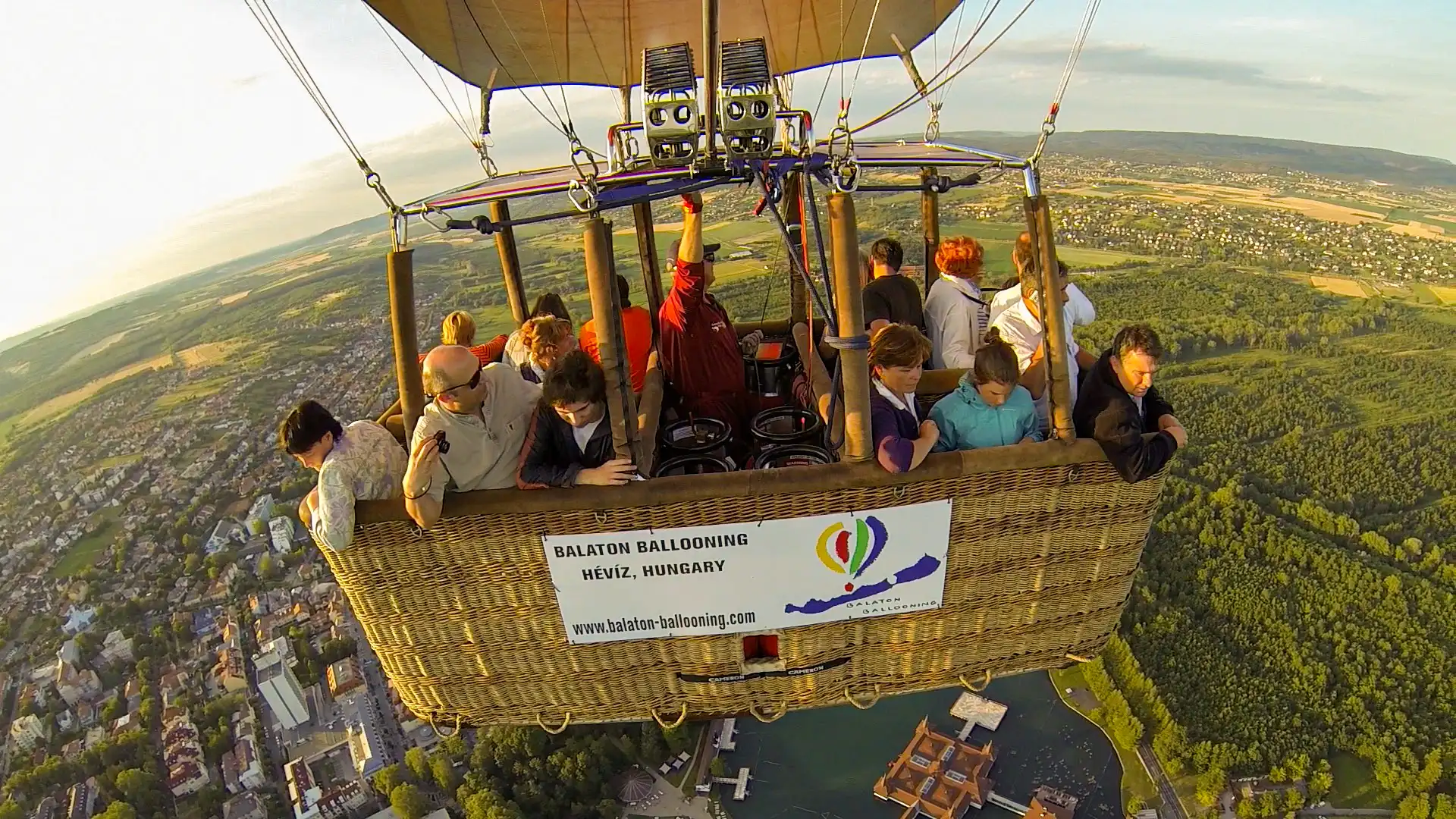 www.balaton-ballooning.com